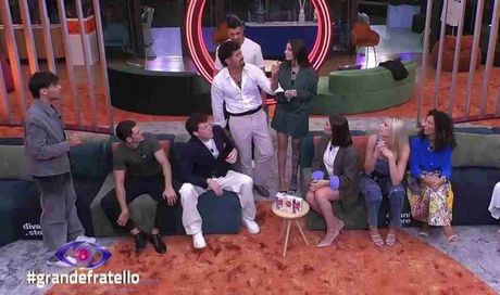 Scintille dopo il GF: protagonisti quasi alle mani. “Scontro violento li hanno divisi”