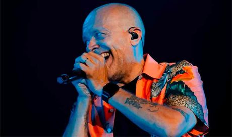 “Sanremo ’95 fu un incubo”: Max Pezzali rilegge “Senza averti qui” 30 anni dopo