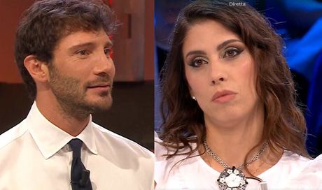Affari Tuoi, Maria Concetta dal Lazio rifiuta tutti gli assegni: il marito la incalza. “Firmo il divorzio”