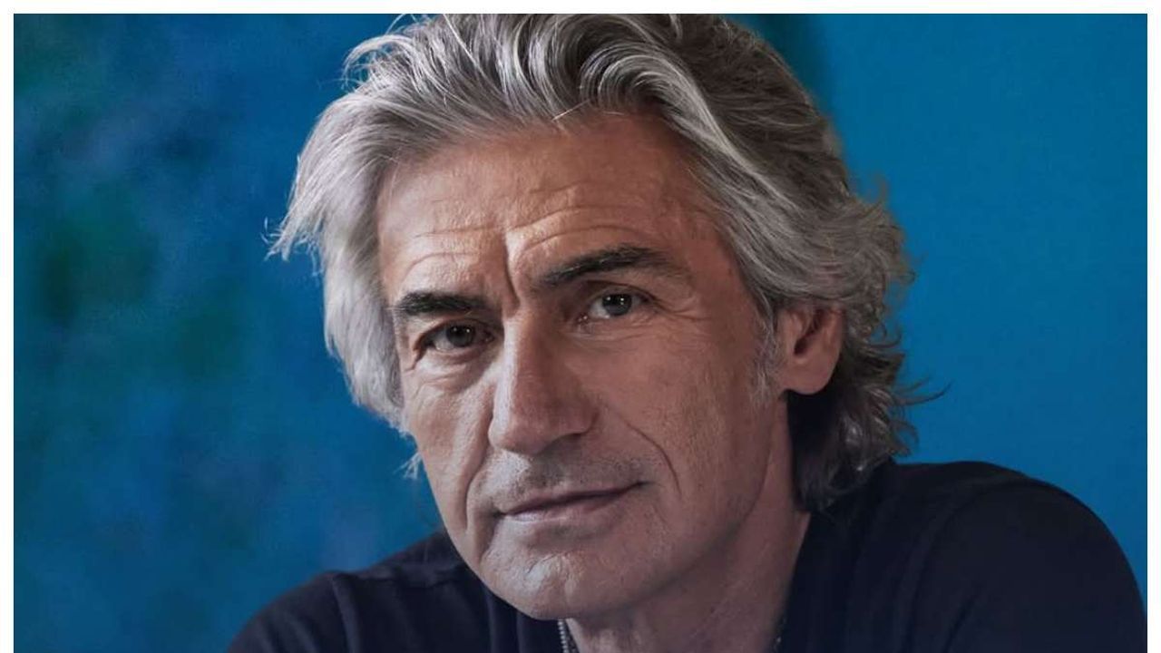 Luciano Ligabue festeggia i 30 anni di “Buon compleanno Elvis”: la nuova versione dell’album