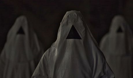 The Void – Il Vuoto: foto e poster del film horror