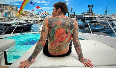 Fedez esce allo scoperto: in arrivo il libro più crudo della sua carriera