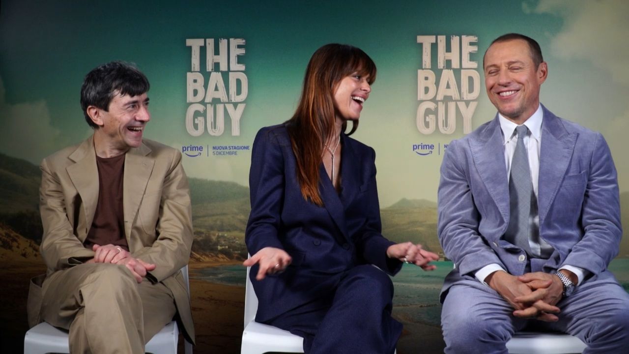 The Bad Guy 2, una chiacchierata con Luigi Lo Cascio, Claudia Pandolfi e Stefano Accorsi tra ossigenati, monopattini e inglese