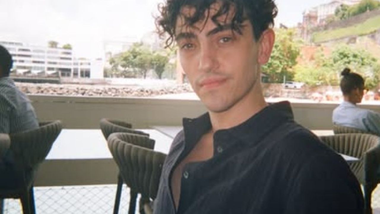 Michele Bravi: “Fuori da Sanremo 2025 con una canzone sull’Alzheimer. L’esclusione ha portato conseguenze” (video)