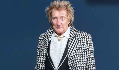 Paura per Rod Stewart: cancellati sei show, fan preoccupati per la leggenda del rock