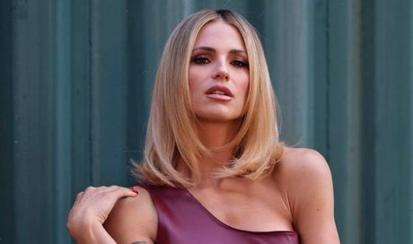 Michelle Hunziker, la comunione della figlia Celeste: l’outfit scelto, le bomboniere, la location