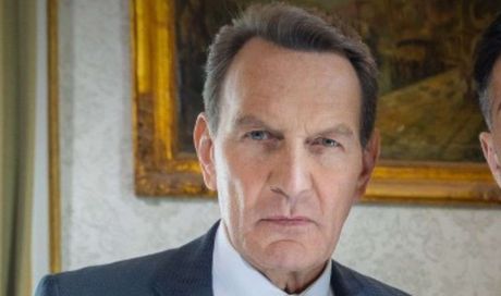 Un Posto al Sole, Roberto torna e si riprende tutto: nelle anticipazioni la vendetta di Ferri