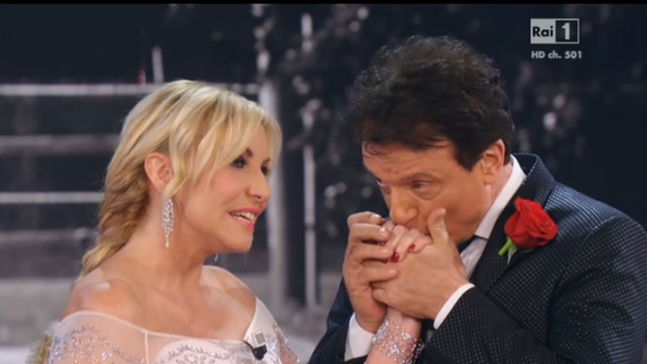 Ti lascio una canzone puntata 7 novembre 2015 | Tutte le esibizioni, vince Il ragazzo della via Gluck