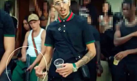 Baby Gang di nuovo arrestato a Milano: giro di armi e droga | Indagato anche Simba La Rue | VIDEO