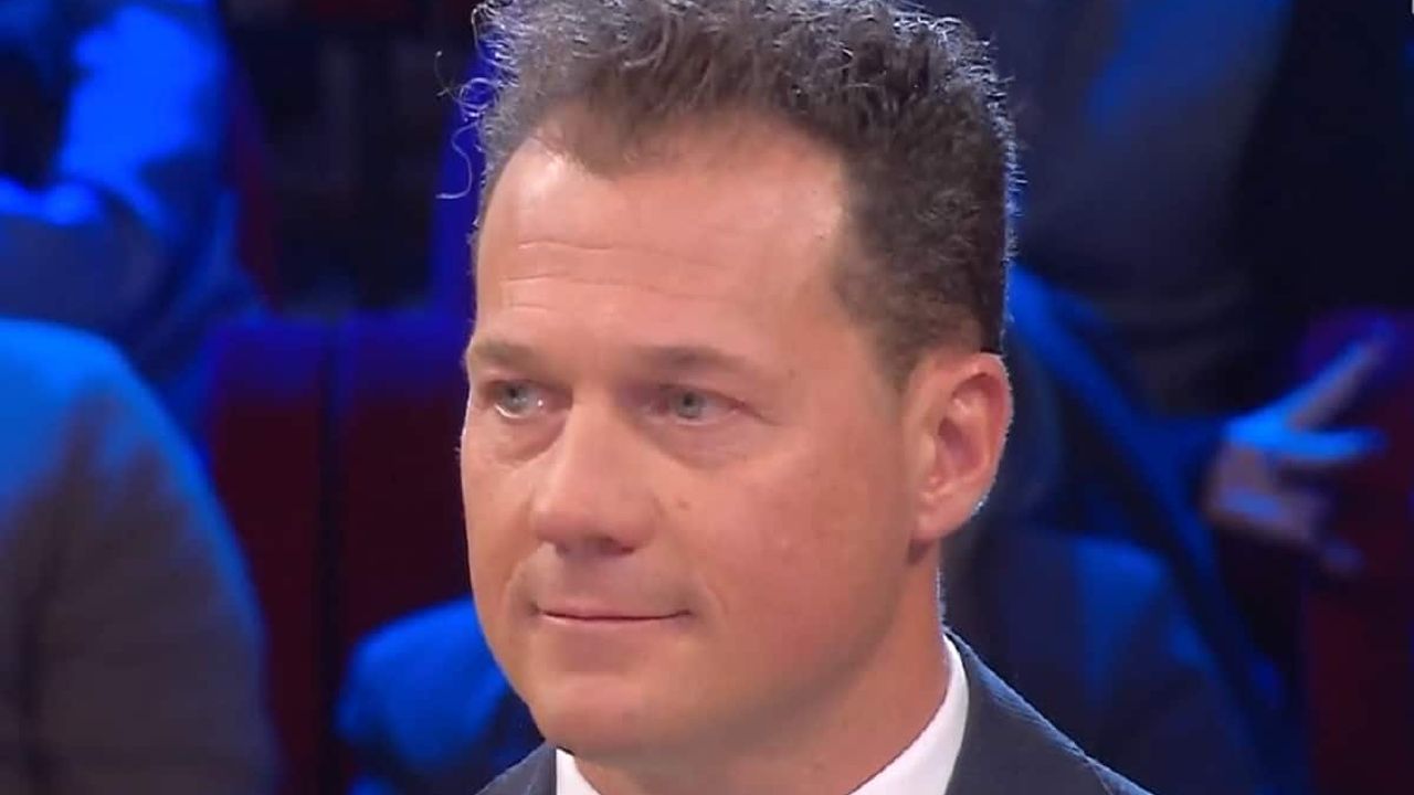 Cambio fatale per Maurizio della Valle d’Aosta: quanto ha vinto stasera 17 gennaio 2026 ad Affari tuoi