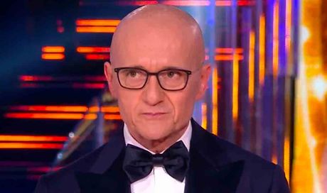 Alfonso Signorini si autosospende da Mediaset: cosa succede ora al Grande Fratello