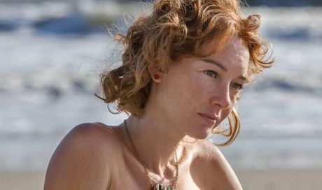 La Ricetta della Felicità vince la prima serata, tra Scotti e De Martino è sfida all’ultimo punto: la Ruota gira meglio dei pacchi. I dati Auditel del 9 ottobre 2025