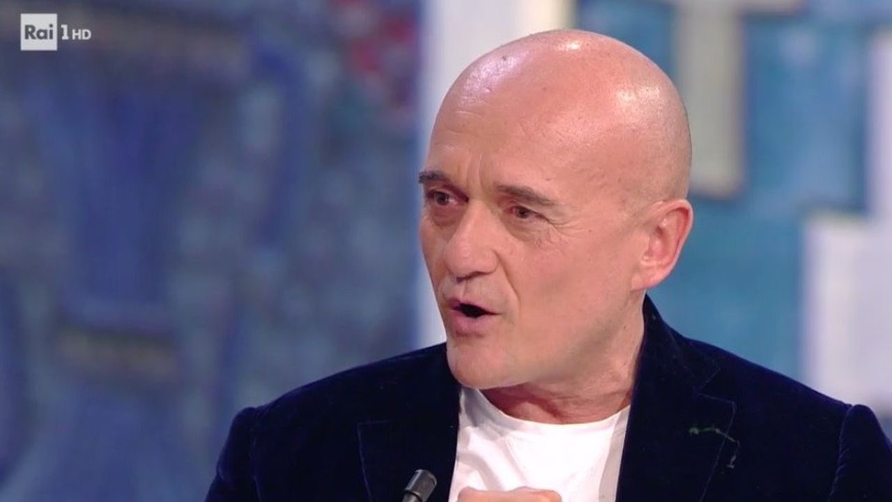 Grande Fratello Vip, Signorini: “Grande idea la diretta no-stop sulle reti. In tv quasi niente di vero”