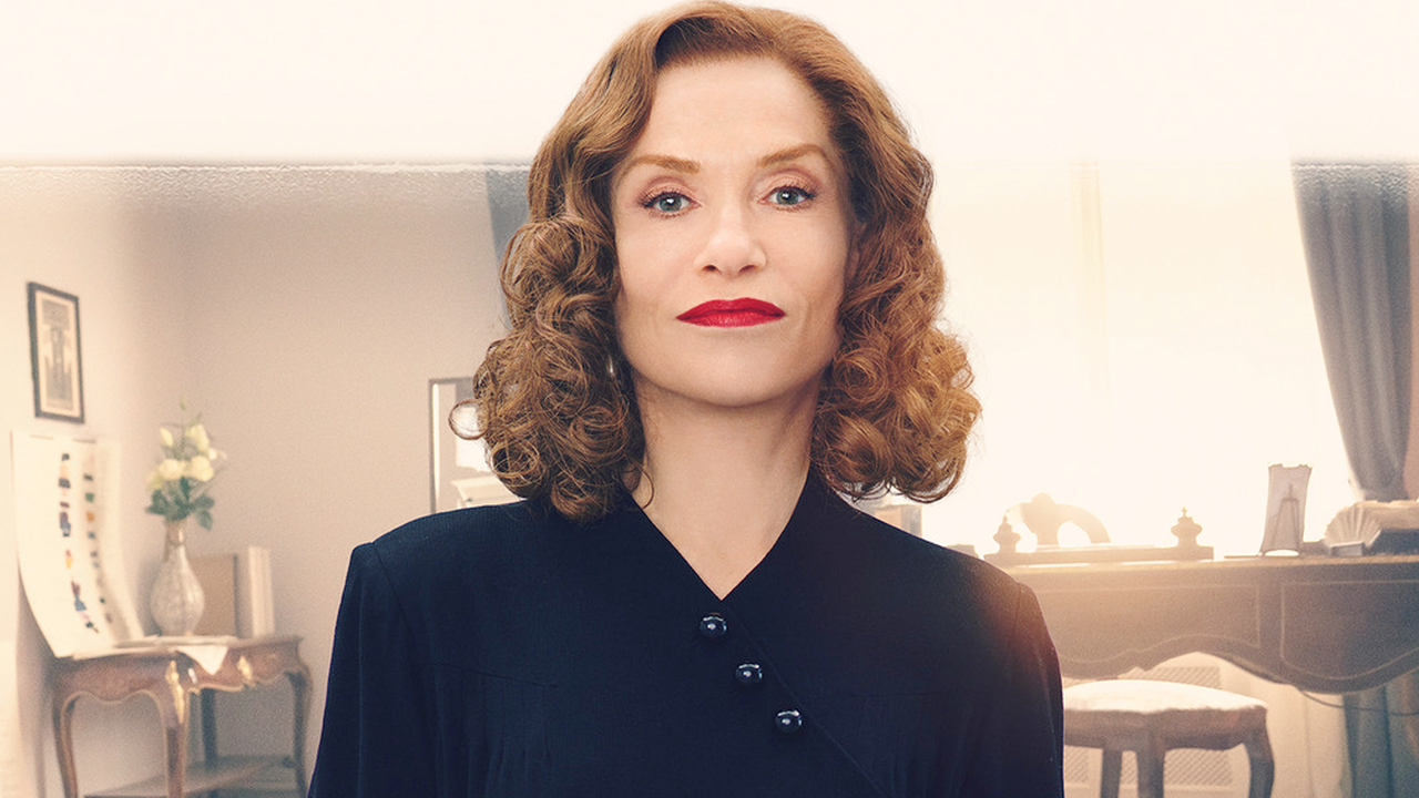 La Signora Harris va a Parigi: nuove clip in italiano del film con Isabelle Huppert al cinema dal 17 novembre