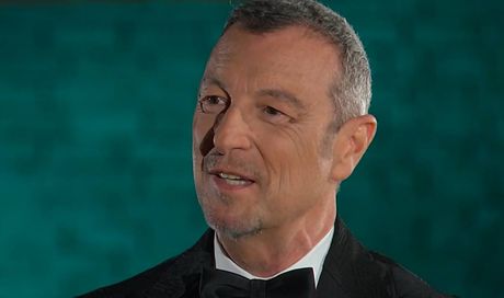 Amadeus pronto a lasciare il Nove? Le indiscrezioni sul futuro del conduttore