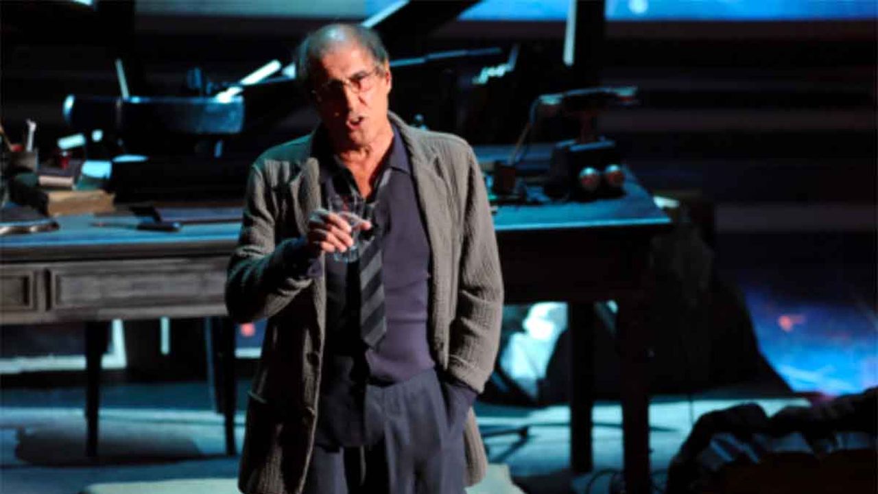 Celentano torna sui social dopo mesi di silenzio: “Potrei anche peggiorare…ma non ve lo garantisco”