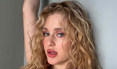 Isobel Kinner età, origini, carriera, Amici, fidanzato: chi è la valletta di Caduta Libera