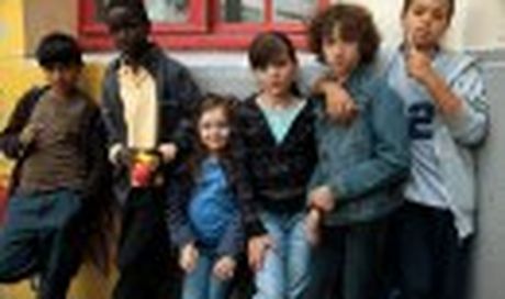 Tutti per Uno: foto e trailer italiano del film con Valeria Bruni Tedeschi