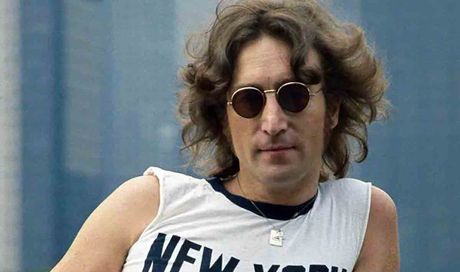 Ritrovate le cassette perdute di John Lennon: “Sarò in giro per altri 60 anni” | Riemerge un’intervista del 1975
