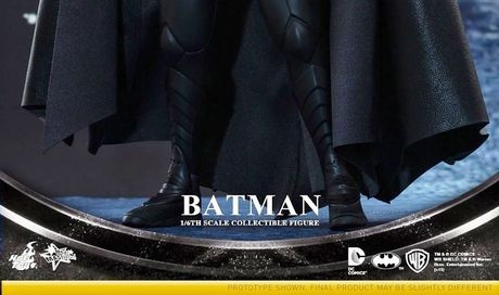 Batman Returns: la nuova action figure by Hot Toys (foto)