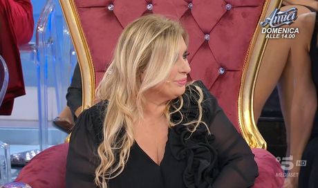 Uomini e Donne, puntata 5 febbraio 2025: Giuseppe chiude con Erika, scontro tra Francesca e Gianmarco