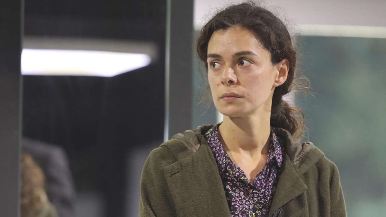 Mediaset ci ripensa, tolto spazio a La forza di una donna: altro cambio di palinsesto