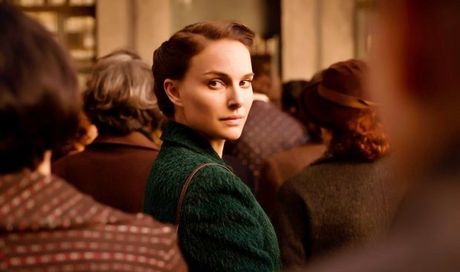 Sognare è Vivere: foto e poster italiano del film di Natalie Portman