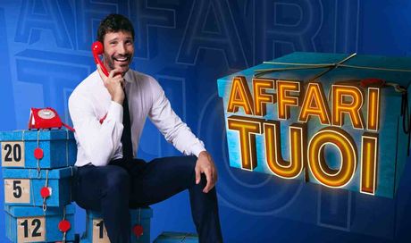 Affari Tuoi, il Dottore inganna la concorrente: cosa è successo (e cosa ha fatto De Martino)
