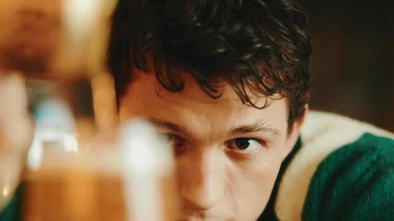 Tom Holland interpreterà il nuovo James Bond? La star di Spider Man risponde ai rumors