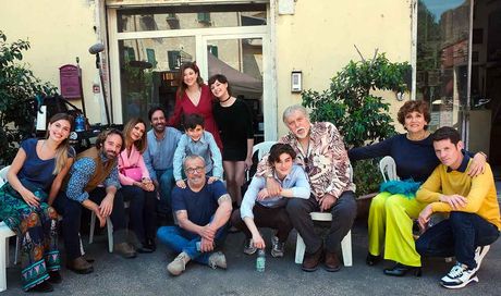 I Cesaroni 7 tornano su Canale 5: perché una famiglia televisiva resiste dieci anni fuori dai palinsesti