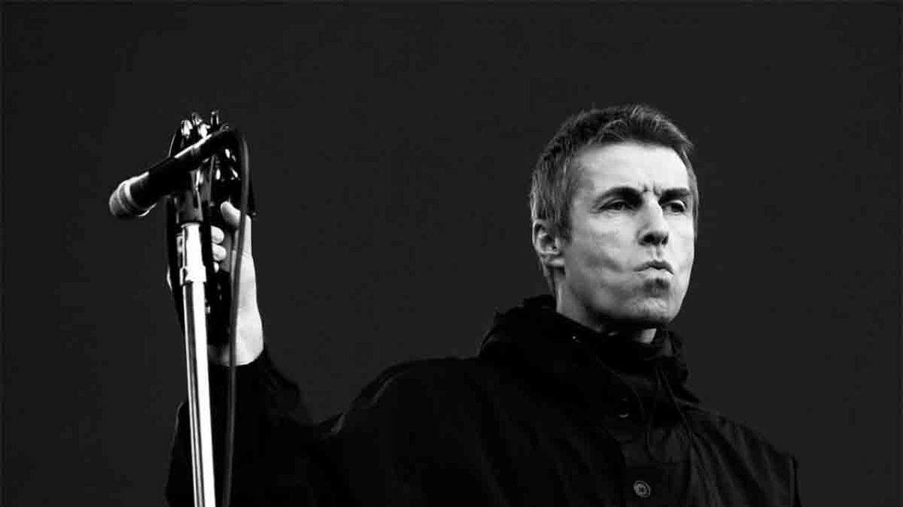 Liam Gallagher bandito dal lanciare tamburelli e maracas ai concerti degli Oasis