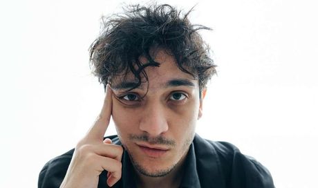Testo e significato di Alibi, la nuova canzone di Tananai