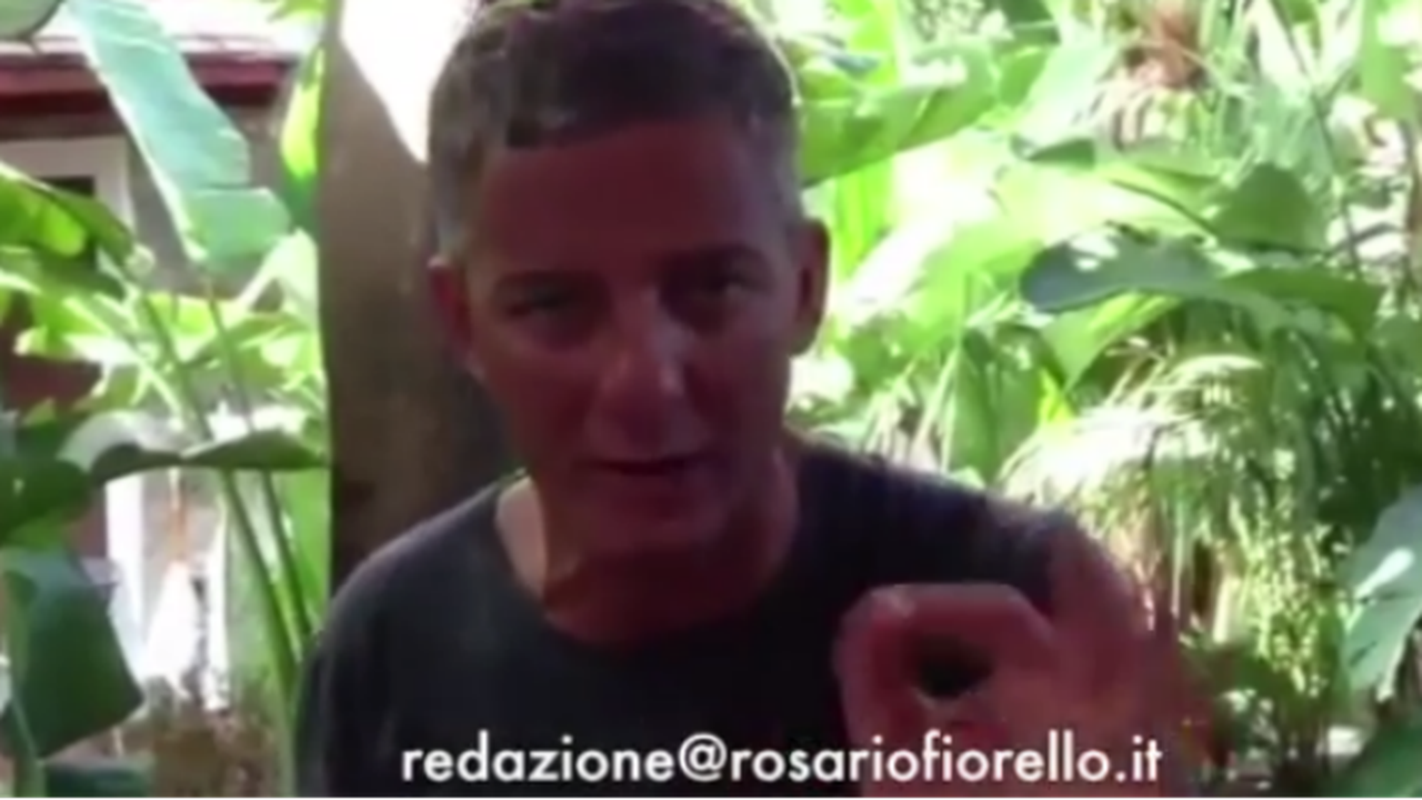 Dammi solo un minuto, Fiorello cerca talenti per EdicolaFiore (video)