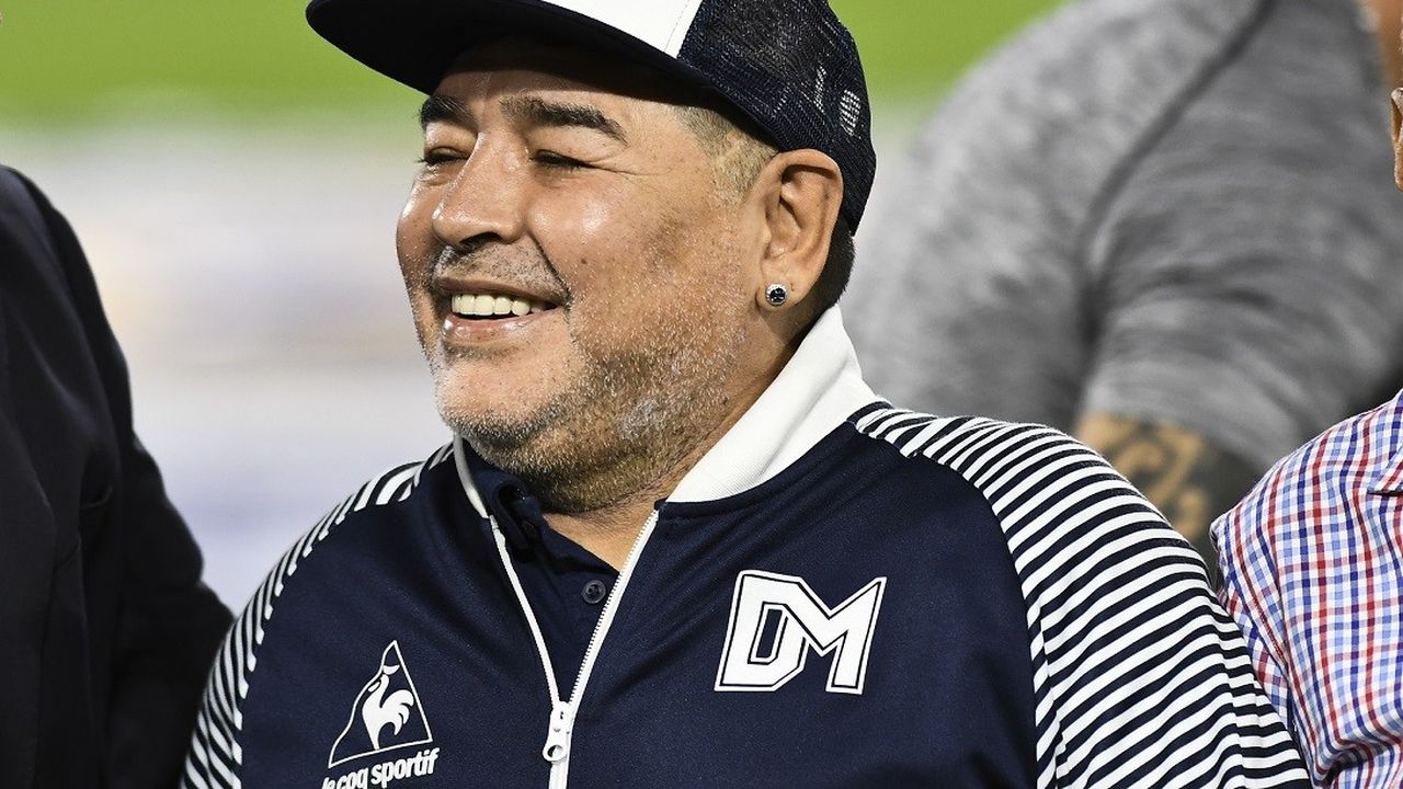Maradona è morto: El pibe de oro tra inni e canzoni a lui dedicate