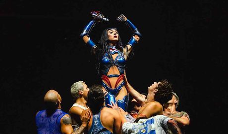 Katy Perry e Justin Trudeau: baci in yacht e voci di relazione