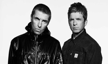 Oasis, il ritorno nei negozi con una ristampa di Some Might Say: e i fratelli festeggiano Pasqua insieme