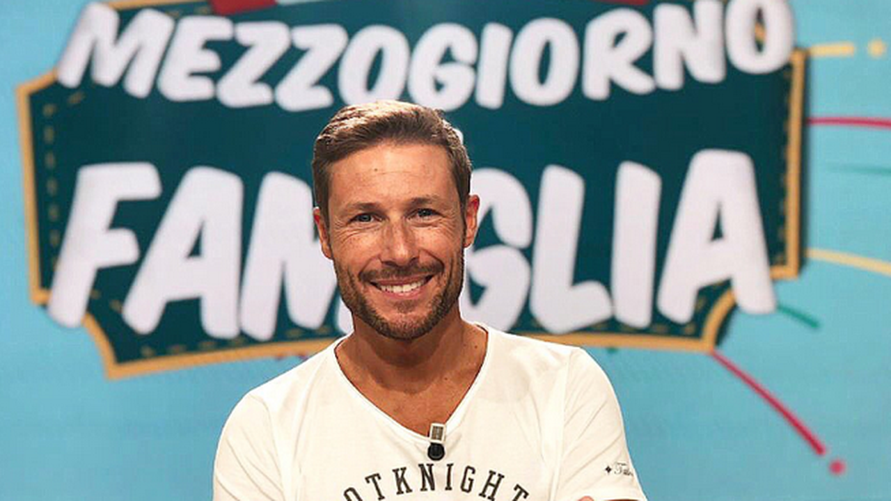 Massimiliano Ossini a Blogo: “Mezzogiorno in famiglia tv all’antica, ma non vecchia!”