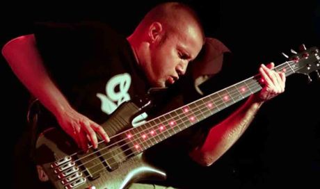 Addio a Sam Rivers, il bassista dei Limp Bizkit: “Era l’anima del nostro suono”