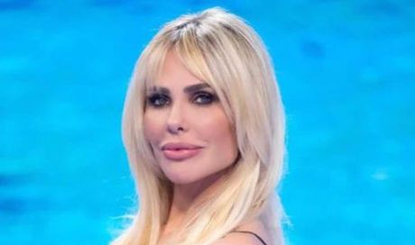 Ilary Blasi e la stoccata ironica a Kim Kardashian: “Scansate proprio” | FOTO