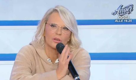 Uomini e Donne si ferma: quando torna il programma di Maria De Filippi