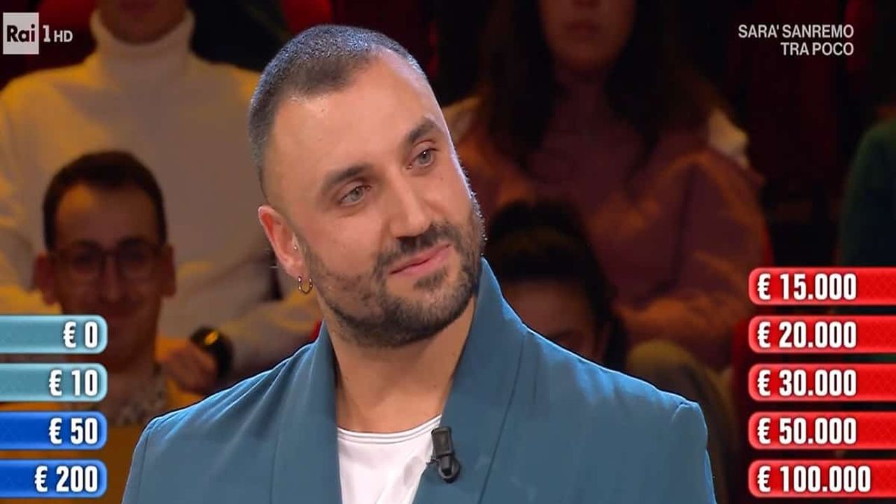 Affari tuoi, cosa ha vinto Cristiano dell’Umbria stasera 14 dicembre 2025