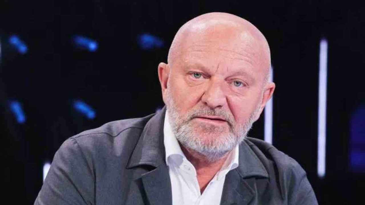 Andrea Pucci, fuga degli sponsor: dopo il dietrofront a Sanremo, annullato un evento aziendale con Conad | FOTO