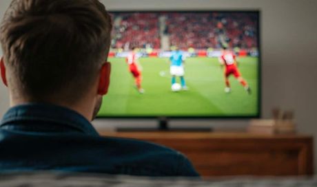 DAZN “ci abbandona”, partite di Serie A in streaming a rischio: l’ipotesi che preoccupa i tifosi