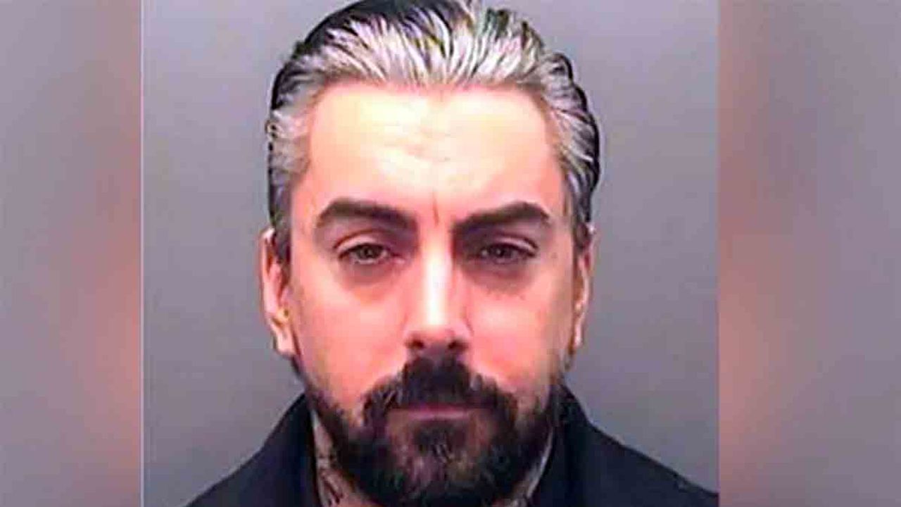 Ian Watkins, ex frontman dei Lostprophets, ucciso in carcere: aveva 48 anni