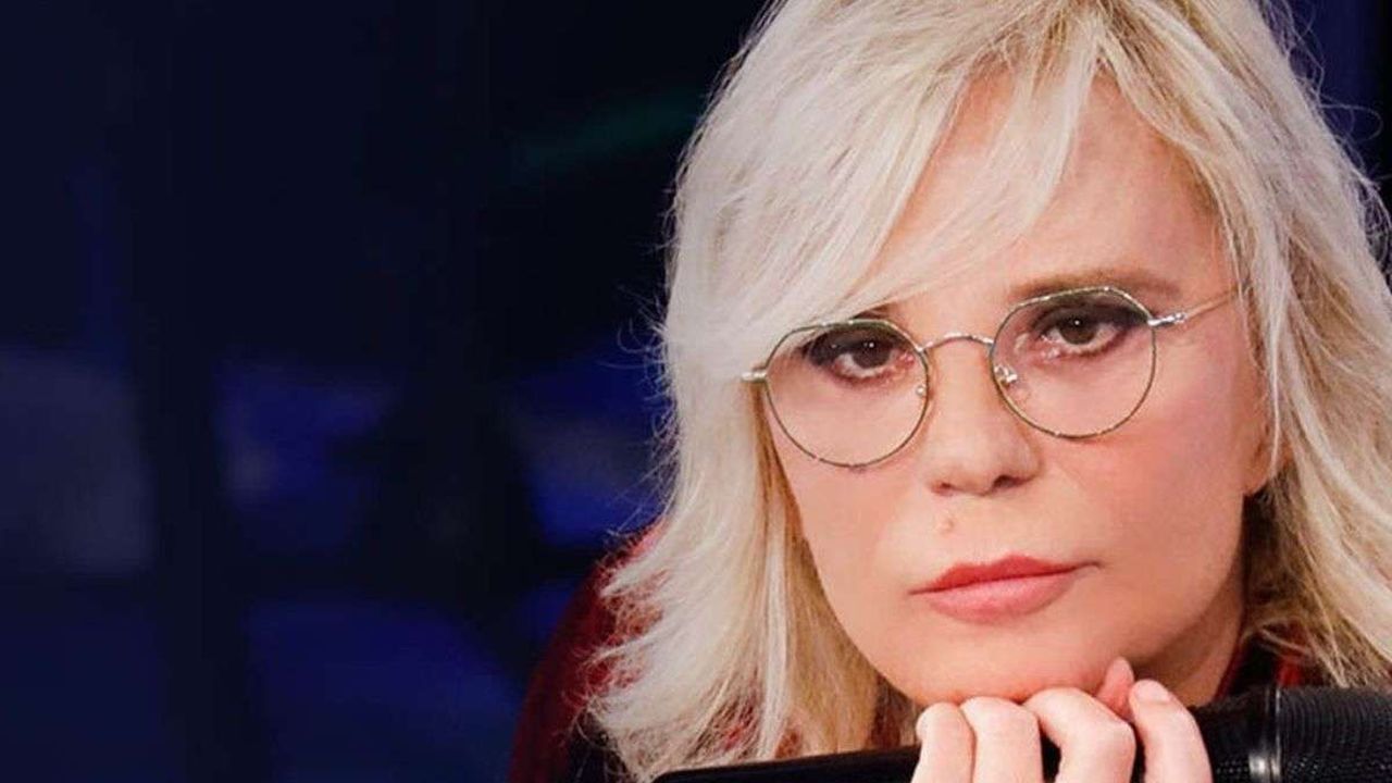 Amici, anticipazioni 1 febbraio 2026: un’altra allieva eliminata in lacrime, nuovo ingresso e giudici d’eccezione