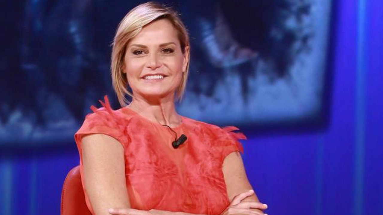 “Simona Ventura condurrà Pechino Express” – l’annuncio di Freccero