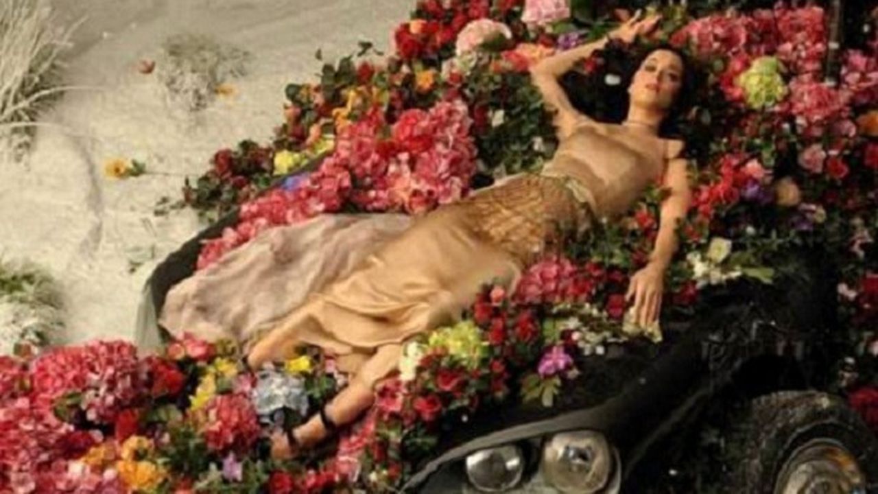 Katy Perry, Unconditionally: recensione del web e dei lettori