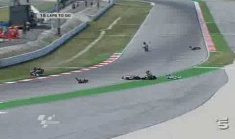 Motomondiale a San Marino, gravissimo incidente in gara Moto2. Morto il giapponese su Sutter Shoya Tomizawa
