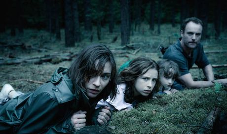 8 giorni alla fine, su Sky Atlantic la pre-apocalisse che trasforma gli europei in profughi