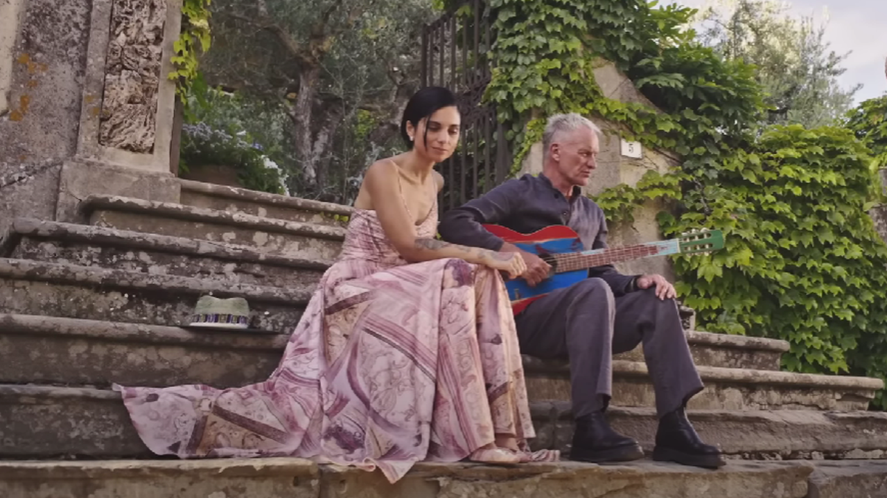 Il nostro amore, Giordana Angi e Sting: testo e significato della canzone (video)